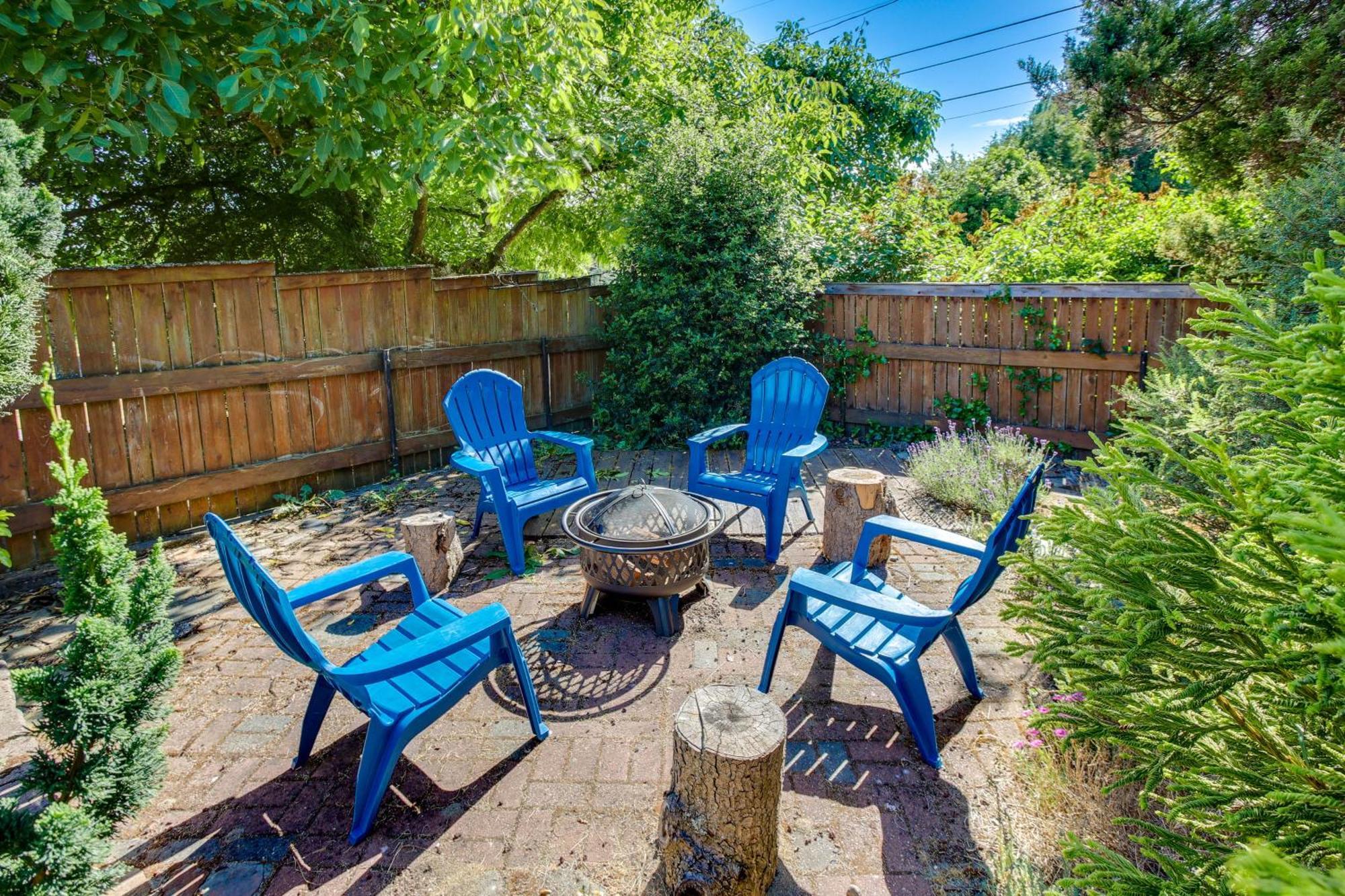 Updated Tacoma Home With Fire Pit! Exterior foto